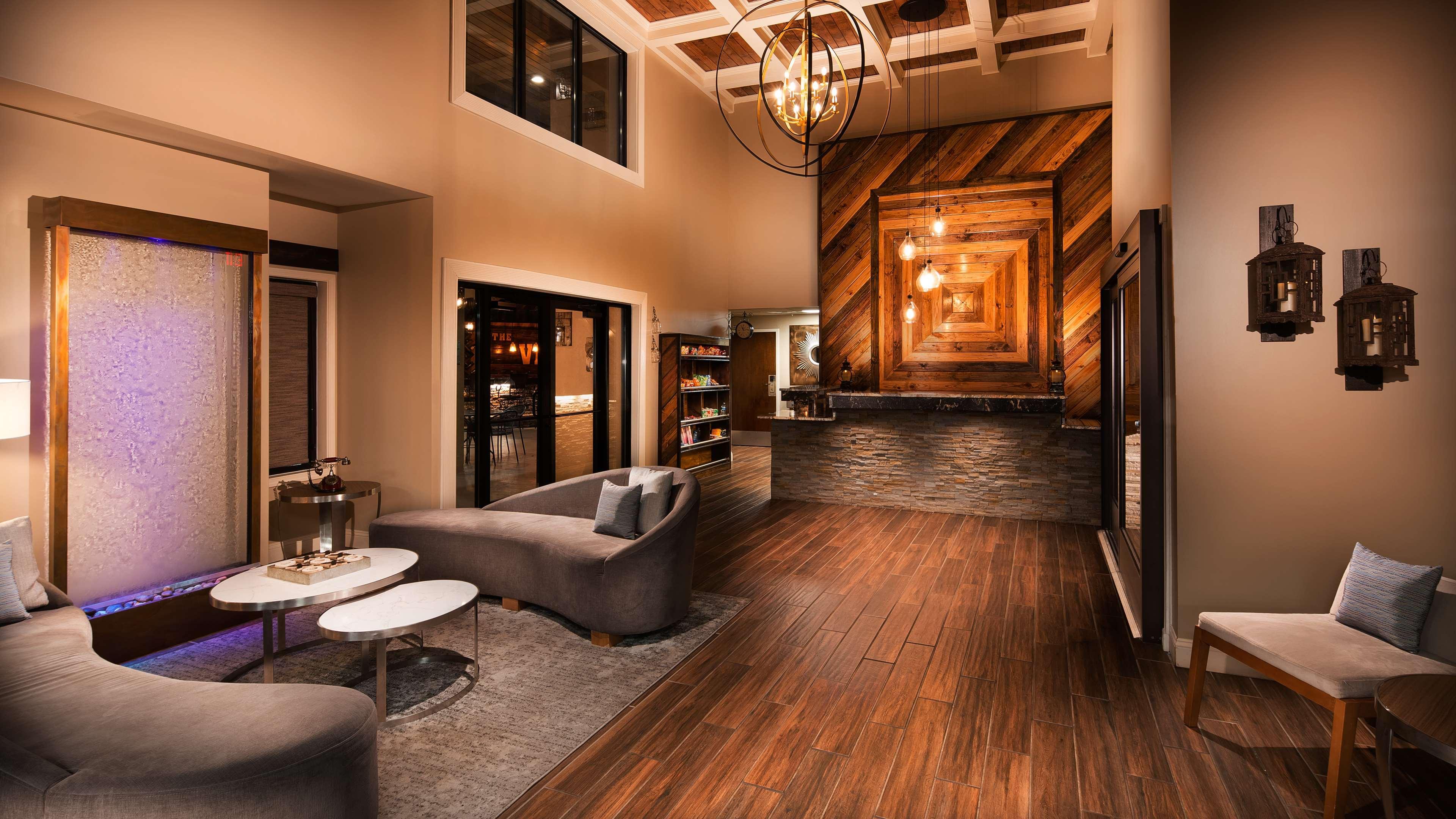 Best Western Warm Springs Hotel And Event Center Bagian luar foto