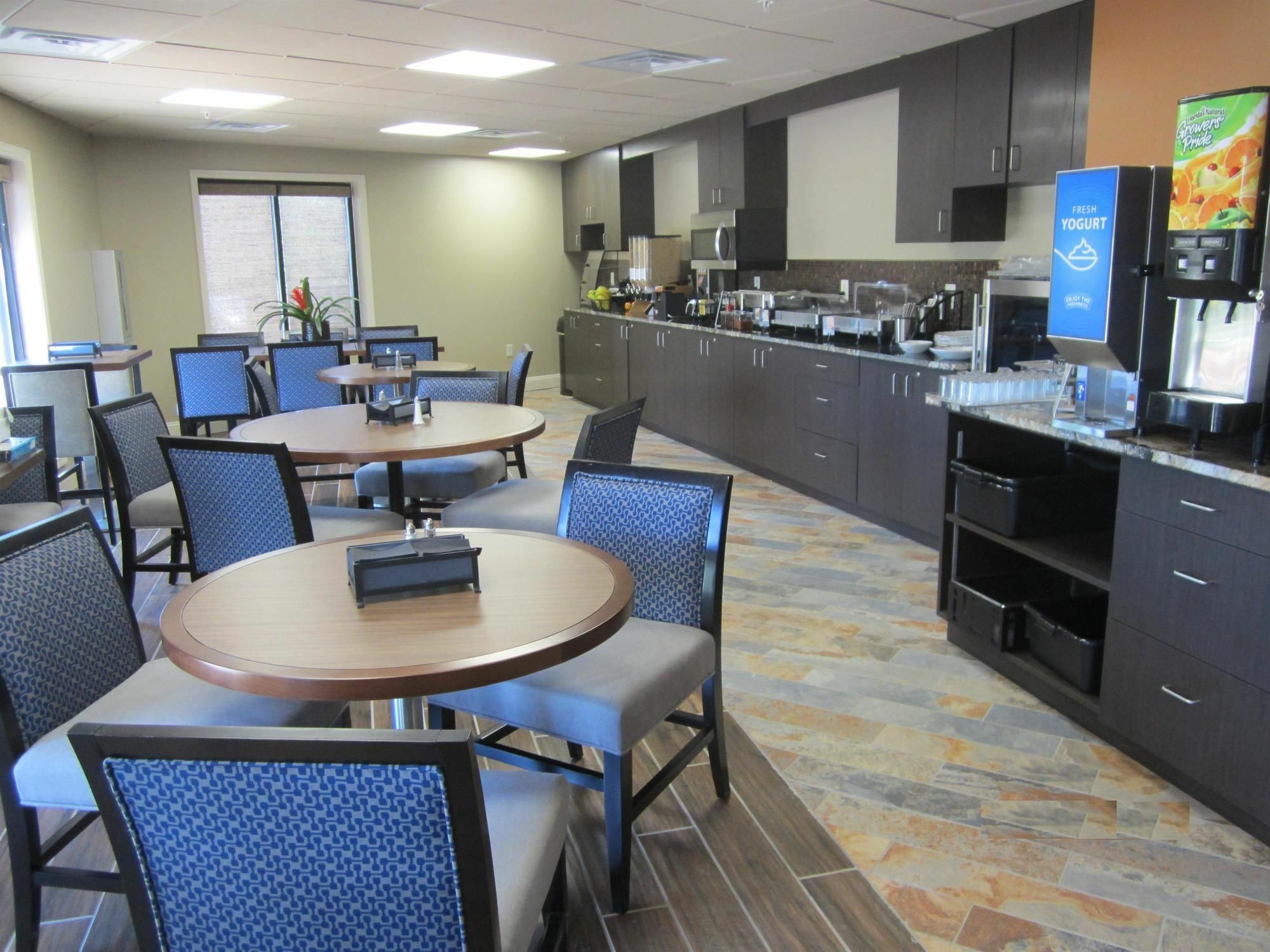 Best Western Warm Springs Hotel And Event Center Bagian luar foto